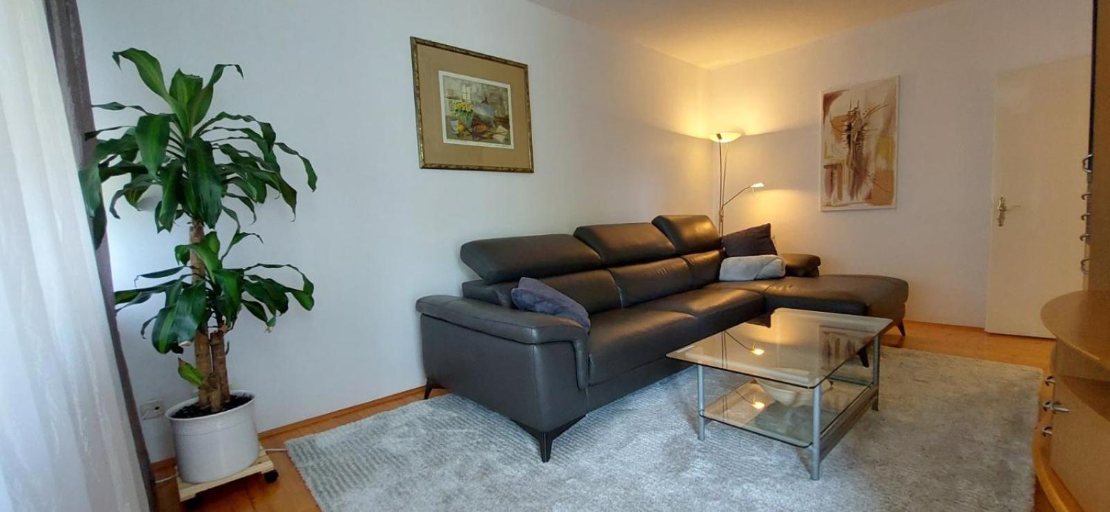 3 Min. Away Appartement Koprivnica Buitenkant foto